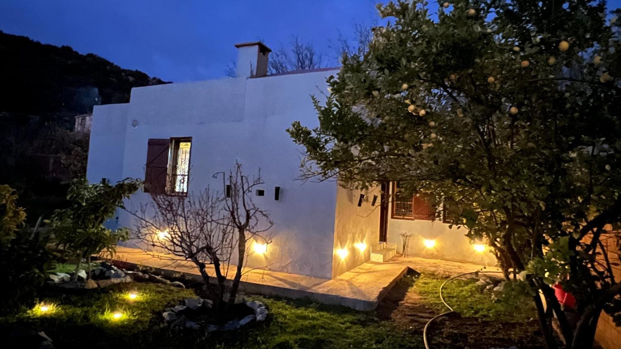 Villa Privee Reservee Aux Familles Aroggou Esterno foto